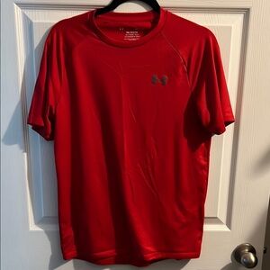 Under Armour Men's Vibrant Red Short Sleeve Tee